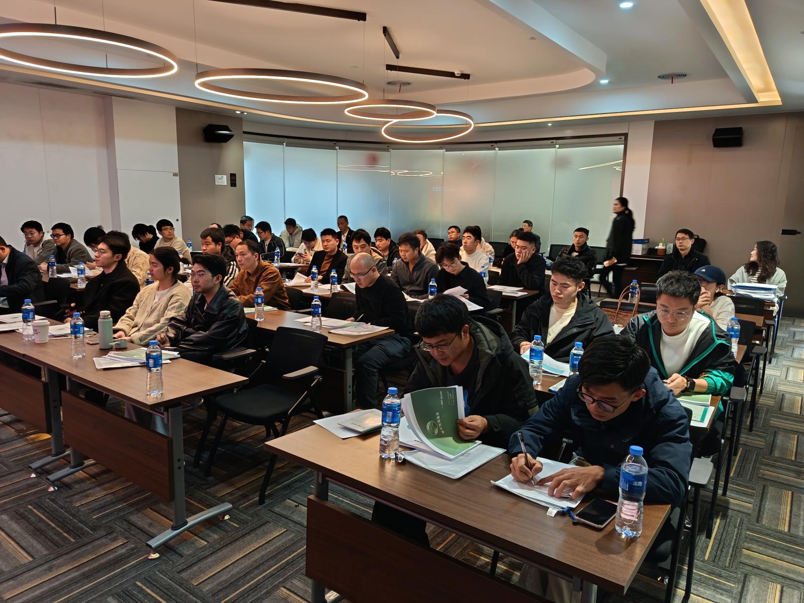 微信图片_20250301111803.jpg